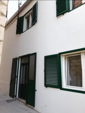 Duplex apartment in the center of Jelsa, Hvar